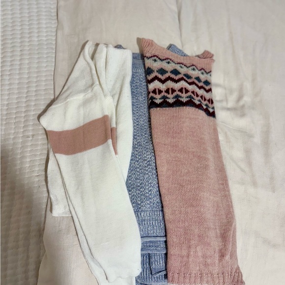 Sweaters - Picture 2 of 5